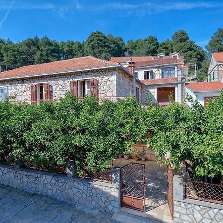 Holiday House With A Parking Space Svirce, Hvar - 17682 Vrbanj Екстер'єр фото